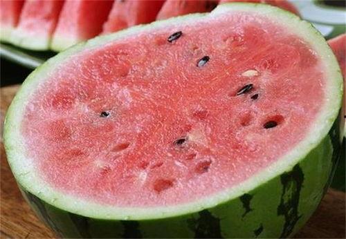 吃无籽麒麟瓜,夏日消暑新宠，一口咬下甜蜜满溢