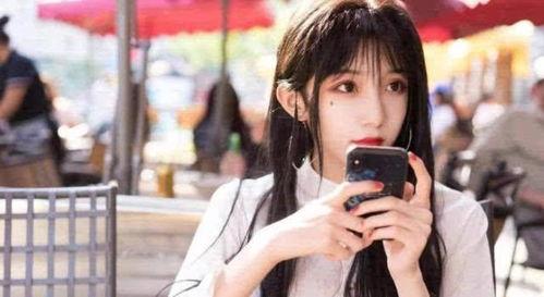 女装大佬吃瓜乌克兰,一场跨界吃瓜盛宴  第2张