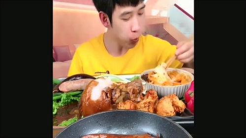 罗汉直播吃小瓜,吃瓜大赛，趣味横生！