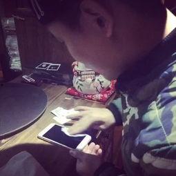 高冷吃瓜,揭秘娱乐圈的冰山一角  第2张