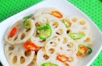 吃瓜少女魏淑苏腌藕片,吃瓜少女的独门秘制美食